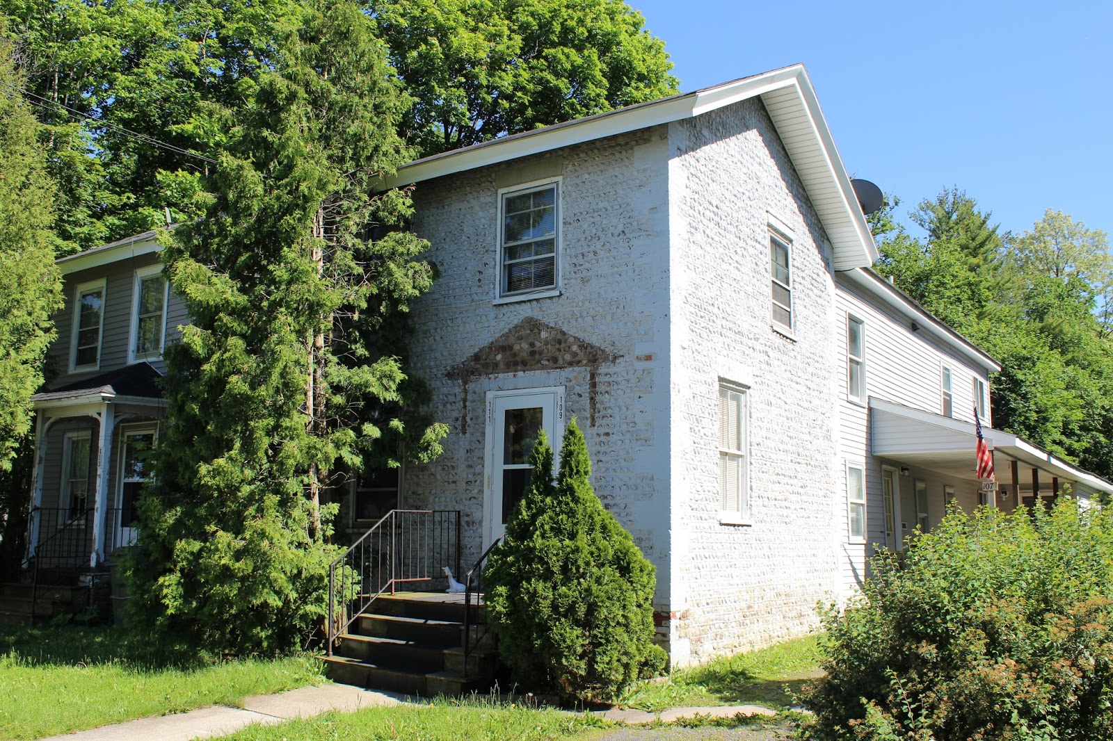 107 Maple Court, Newark